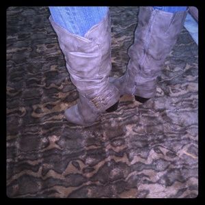 Grey size up boots!